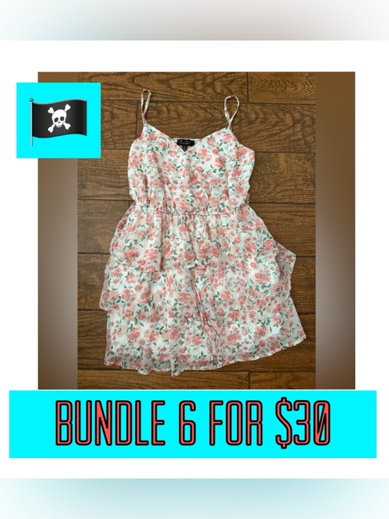 Trixxi Dresses & Skirts - 🏴‍☠️6 for $30🏴‍☠️ TRIXXI Floral Ruffle Adjustable Straps Dress - M
